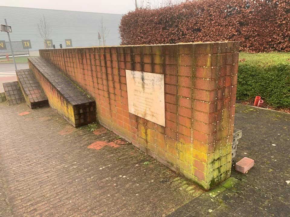 opkuisen buitenmonument voor